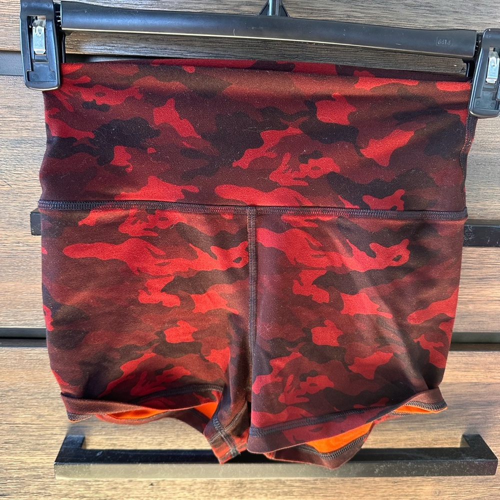 Fleo Red & Black Camo High-Waist Bike Shorts